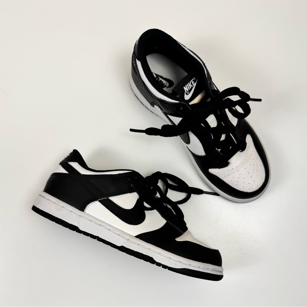 Nike Dunk Low Youth in Black and White